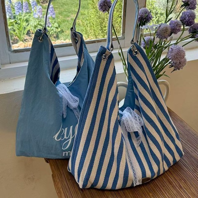 翻面即驚喜!!💞韓系雙面翻翻托特單肩包