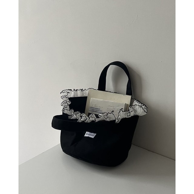 黑白反差美到犯規🖤蕾絲邊帆布托特包